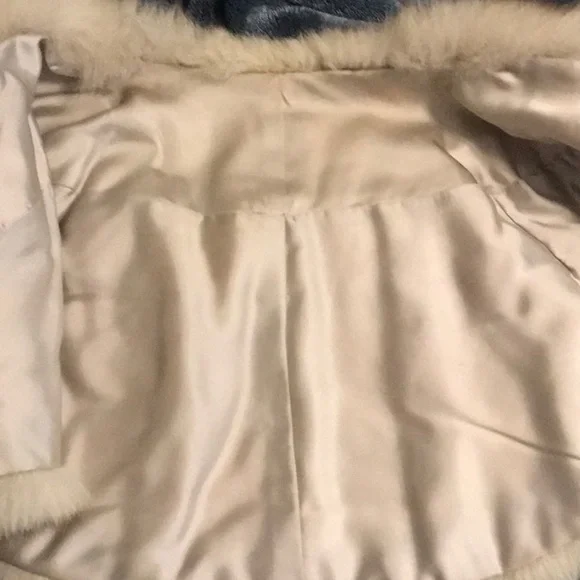 Luxurious Tan Fur Women's Coat
